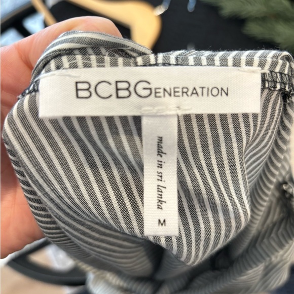 BCBG Blouse - Picture 2 of 4